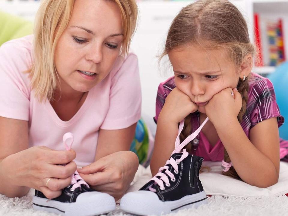 نحوه بستن بند کفش: راهنمای گام به گام برای مبتدیان